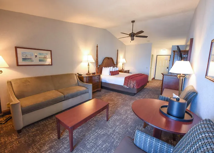 Best Western Plus Dockside Waterfront Inn