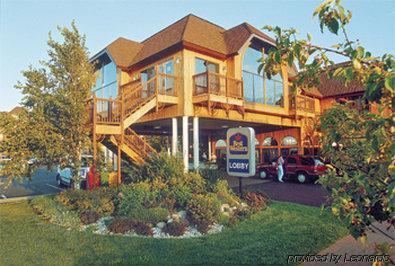 Western Dockside Waterfront Hotel
