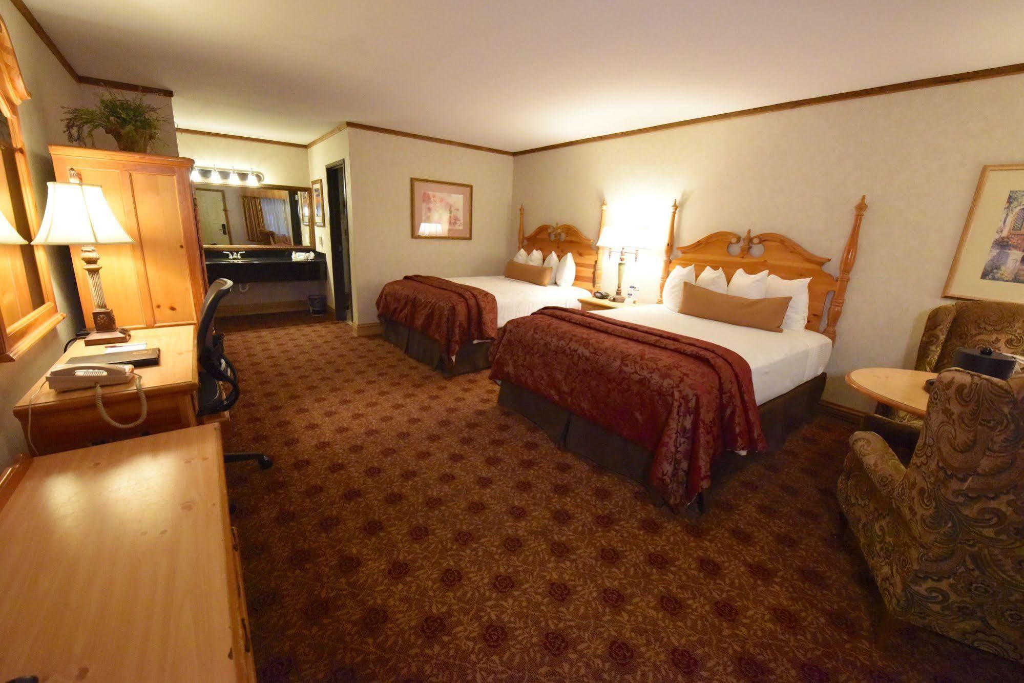 Hotel Best Western Plus Dockside Waterfront 3*