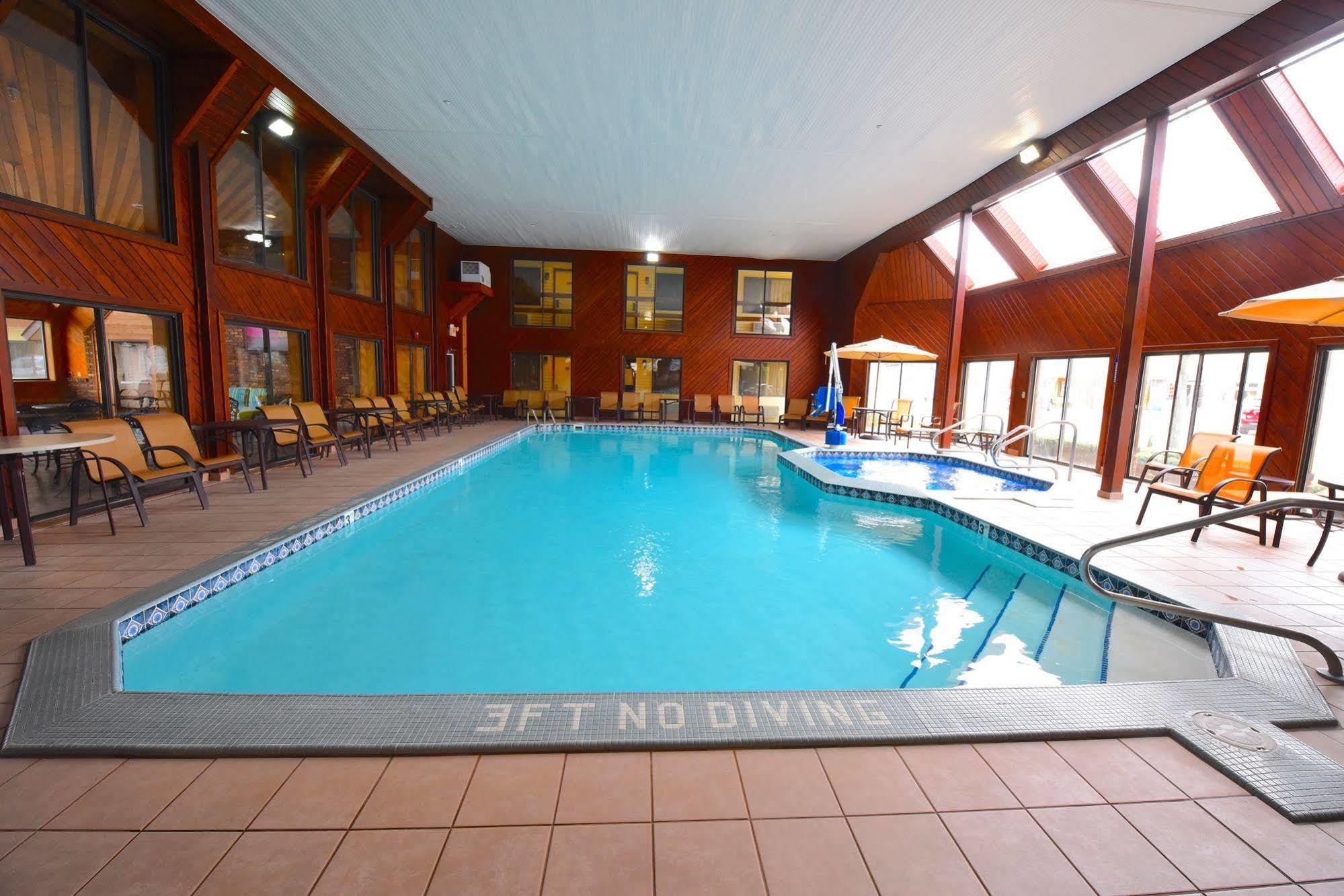 Best Western Plus Dockside Waterfront Hotel 3*