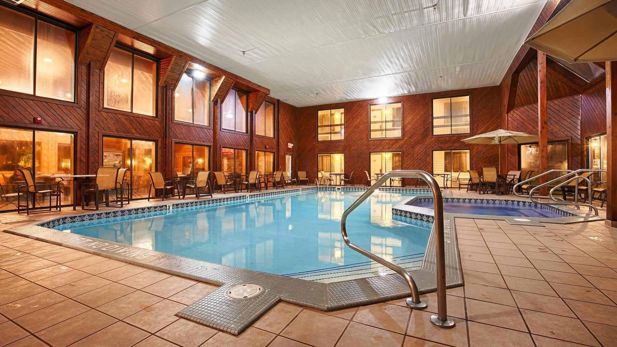 Best Western Plus Dockside Waterfront 3*