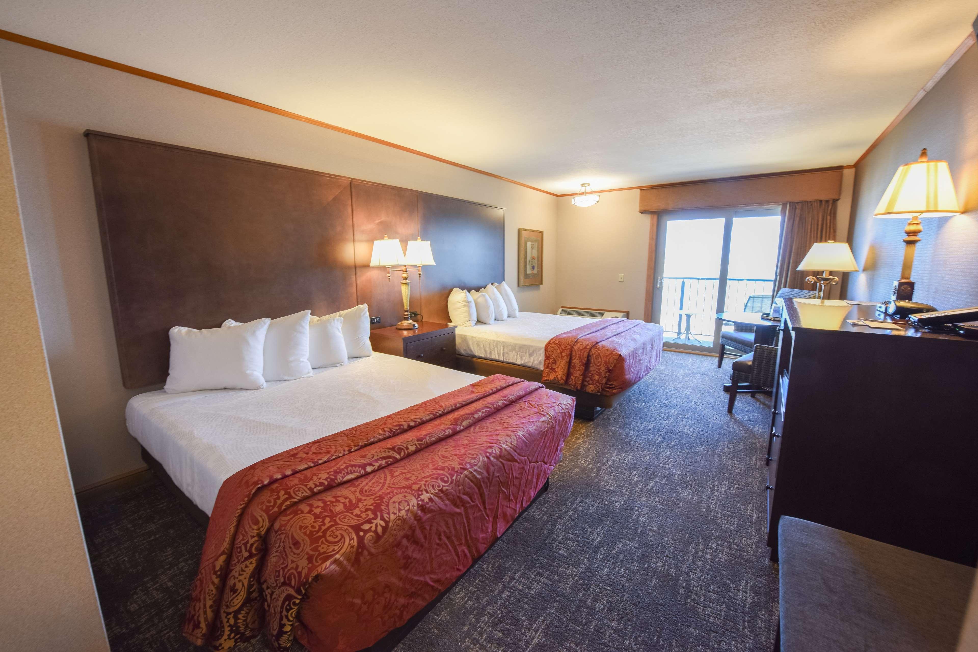 Best Western Plus Dockside Waterfront 3*