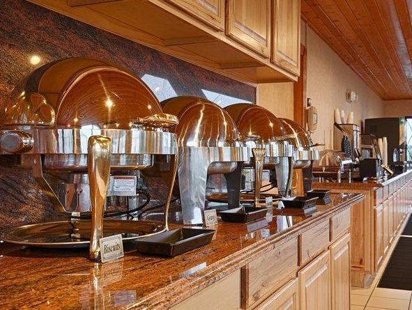 Best Western Plus Dockside Waterfront 3*