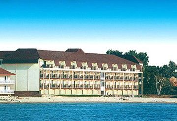 Best Western Plus Dockside Waterfront Hotel