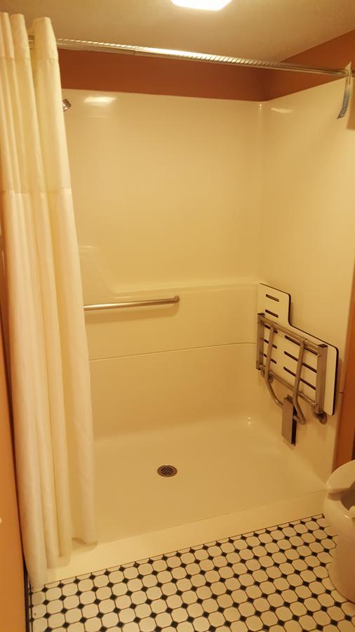 Best Western Plus Dockside Waterfront 3*